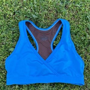 Moving Comfort blue Sports Bra size small 32AB-34A Preowned thin no padding